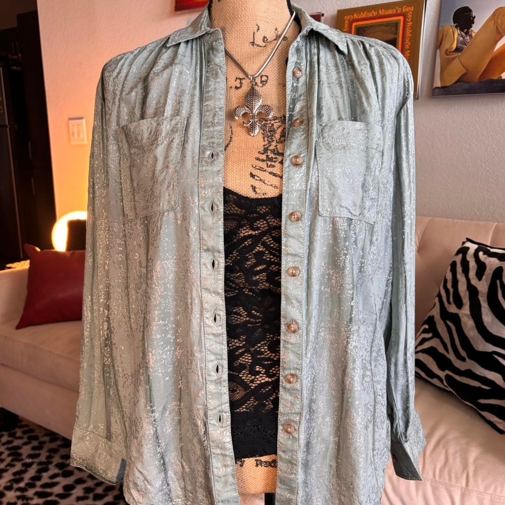 Pilcro Anthropologie Sage Metallic Button Up Blouse XXS  🌿